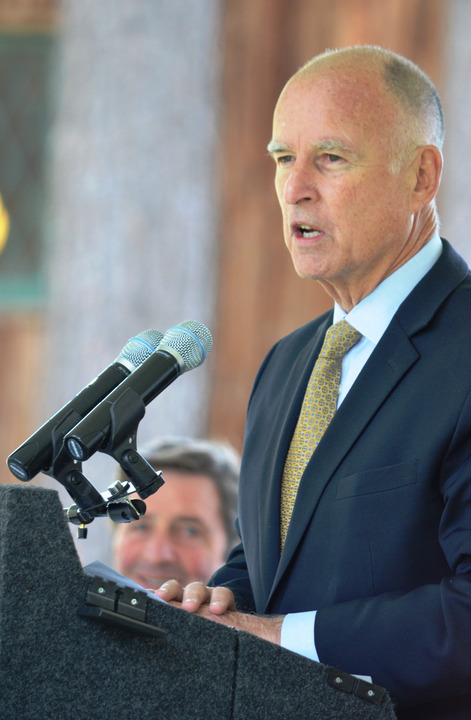 Der Governor von Kalifornien, Jerry Brown. Foto: flickr[U.S. Army Corps of Engineers|usacehq/15078131656]
