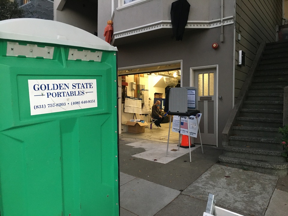 Wähler in San Francisco können ihre Stimme in einer Garage abgeben.