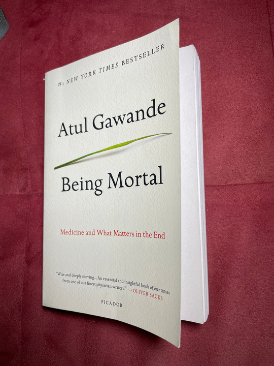 Das Buch "Being Mortal" von Atul Gawande