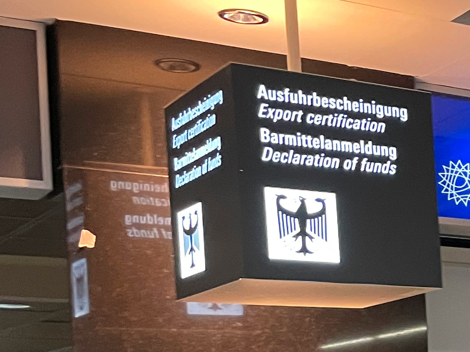 Auszahlung der Mehrwertsteuer am Flughafen