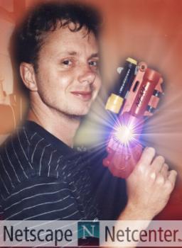 Der Netscape-Hacker mit seiner Ausrüstung