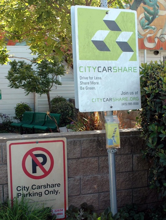 Der Parkplatz der City-Car-Share-Autos in unserem Viertel.